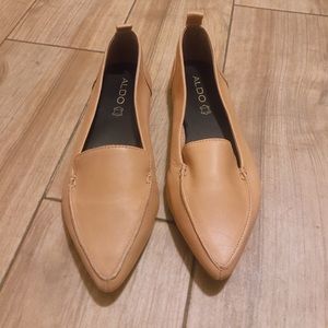 Aldo leather pointed flat shoes- 8.5